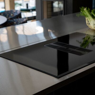 stala stalatex savi h seitsikko saareketaso keittotaso lerjord h seven kokso spishall 900x600 1